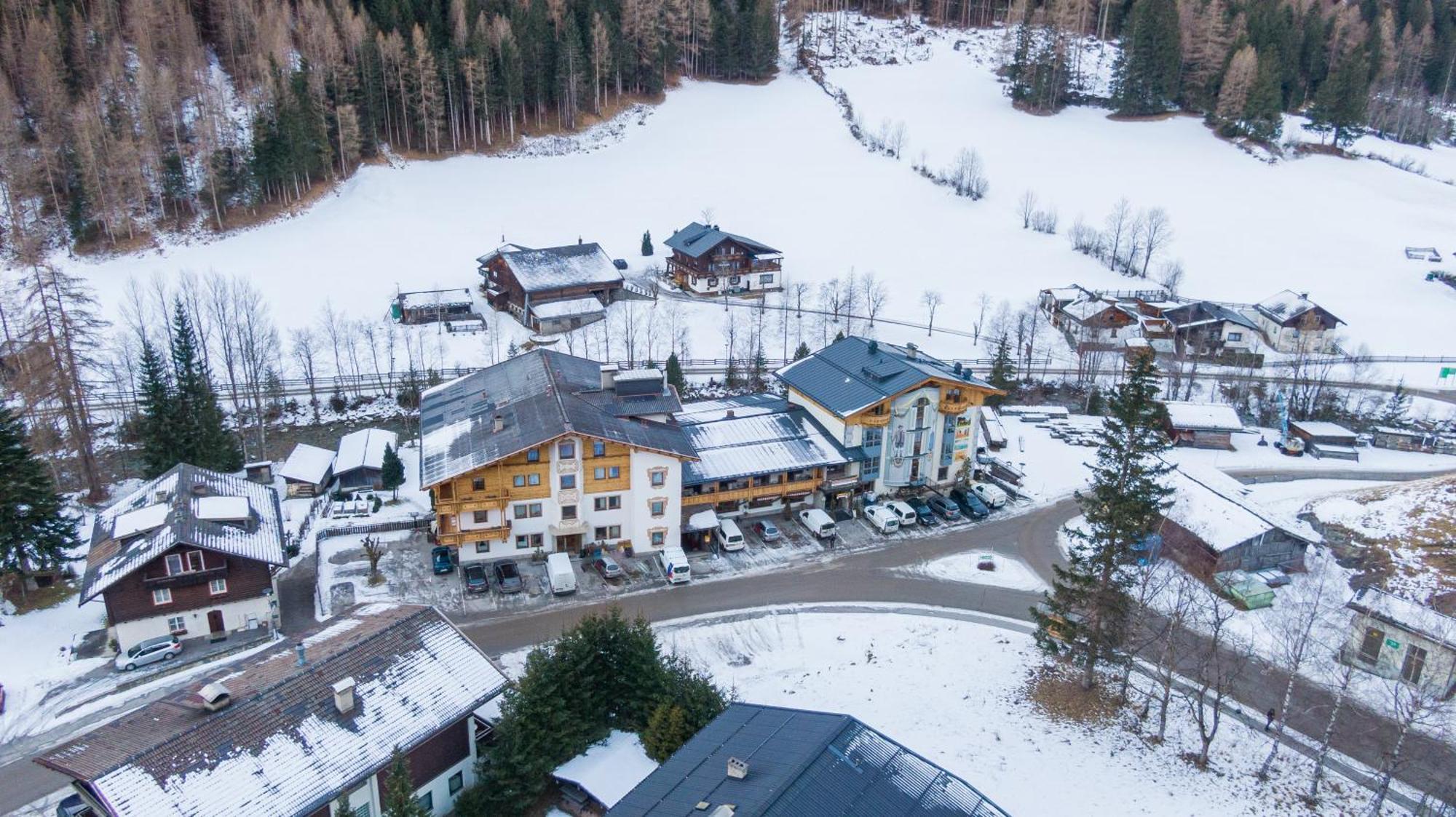 Hotel Kaerntnerhof Heiligenblut Esterno foto