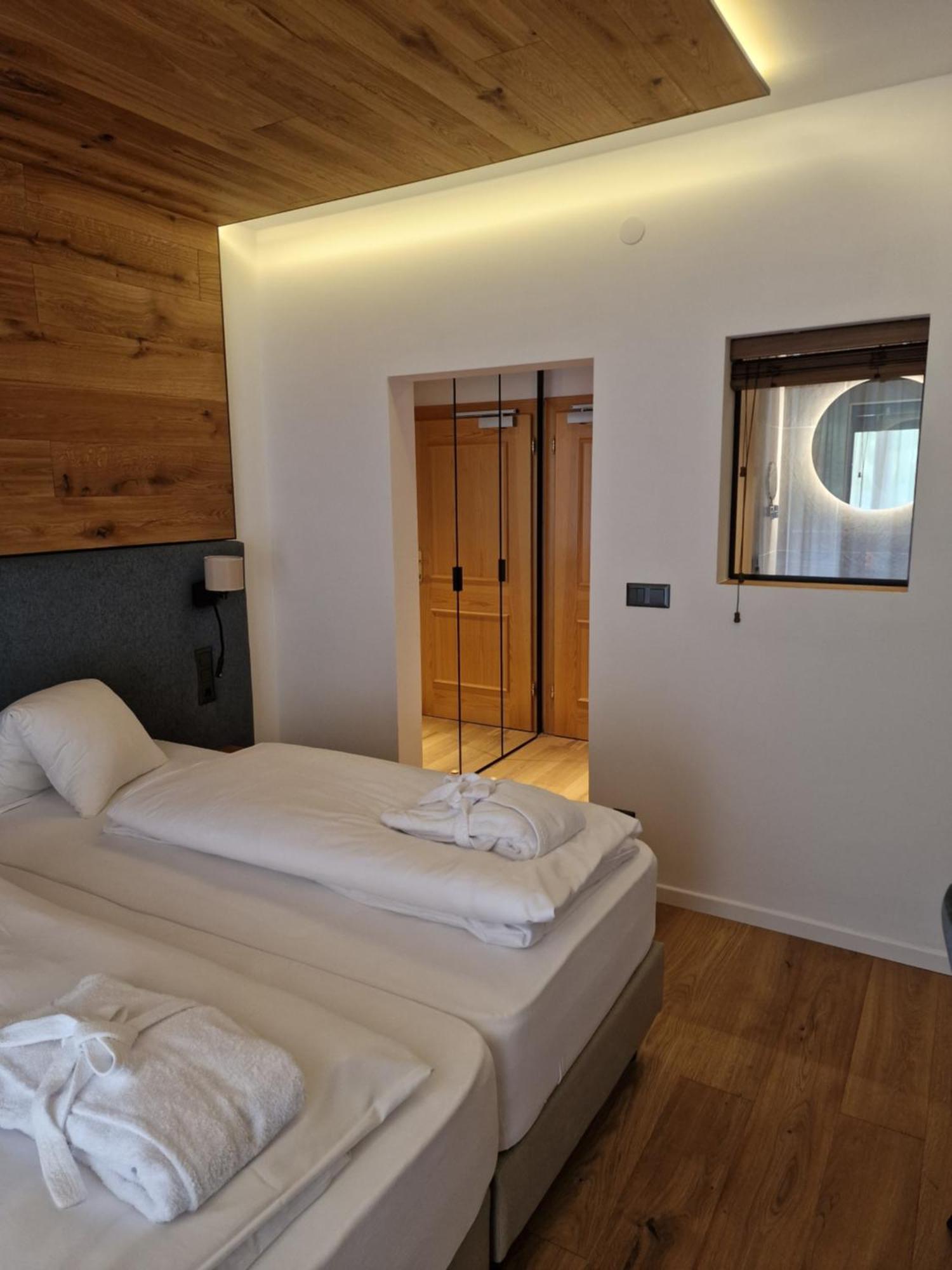 Hotel Kaerntnerhof Heiligenblut Esterno foto