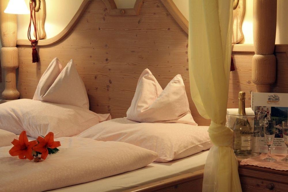 Hotel Kaerntnerhof Heiligenblut Esterno foto
